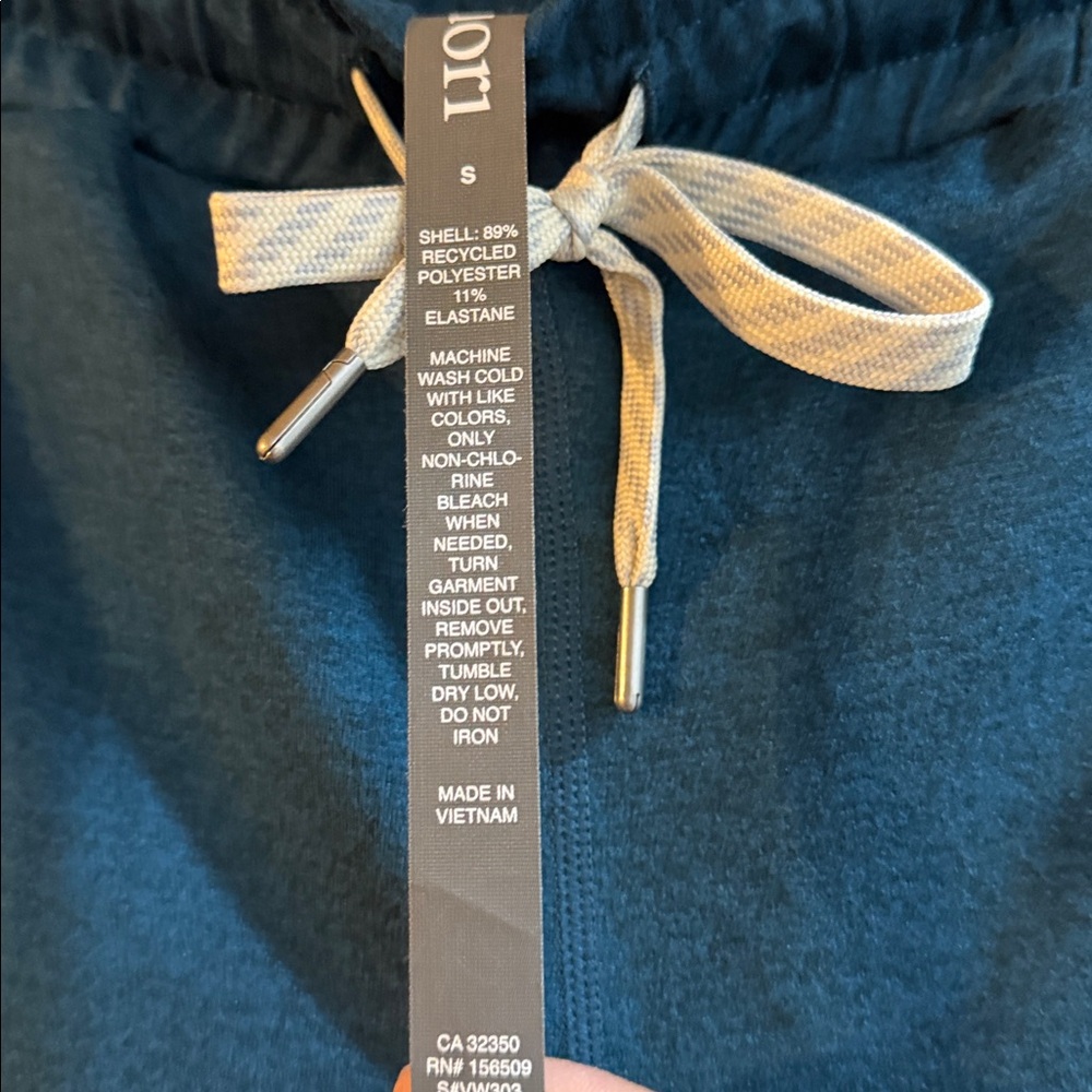 Vuori joggers. Small. Cosmic. No flaws. - Picture 3 of 4
